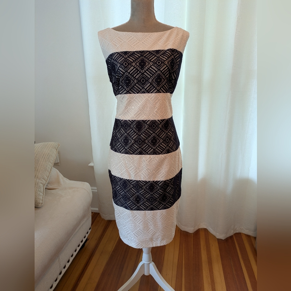 Signature by Sangria Navy and White Lace Dress